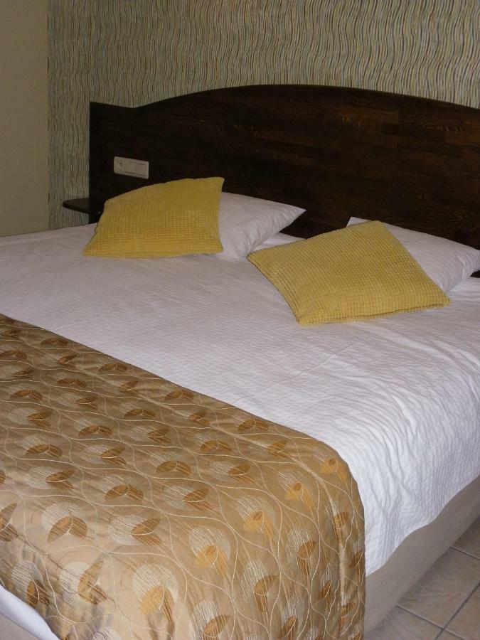 Hotel Van Reeth'S Koffiebranderij Puurs Esterno foto